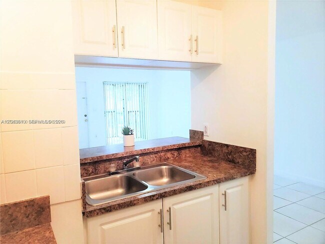 Building Photo - 15659 SW 73rd Cir Terrace