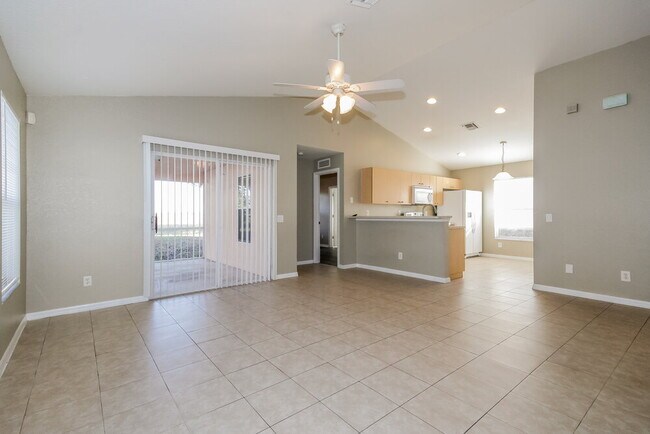 Building Photo - 11836 Whisper Creek Dr