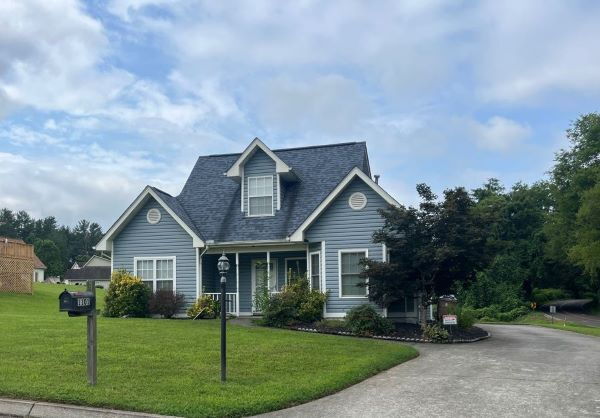 Primary Photo - COMING SOON! 3 bdrm/2.5 ba , close to down...