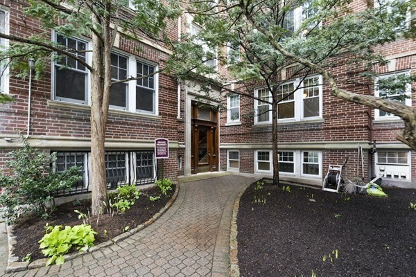 Primary Photo - 1697-1699 Cambridge St