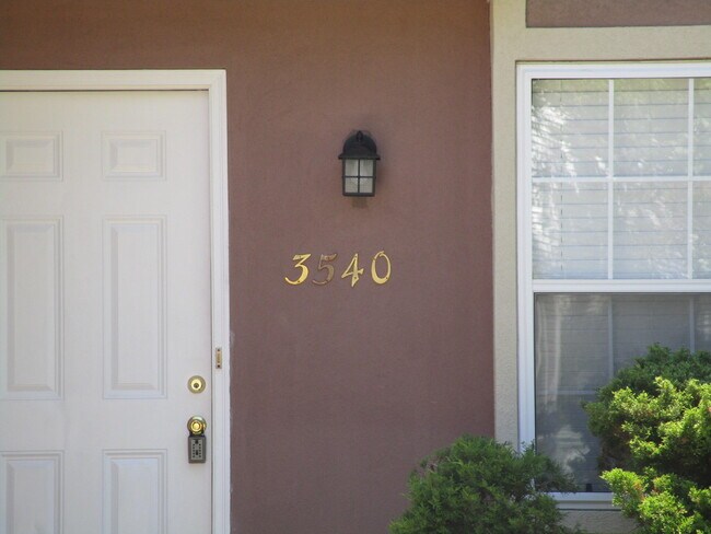 Foto del edificio - 3540 Prescott Dr