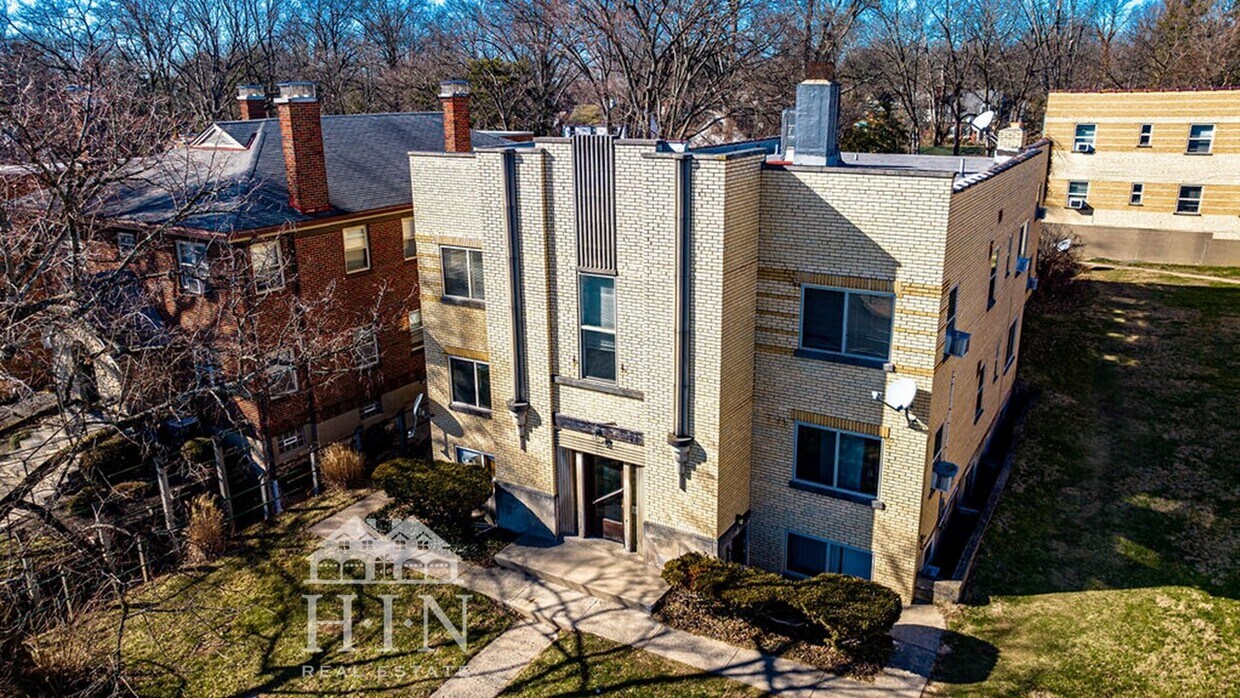 Foto del edificio - 6477 Montgomery Rd