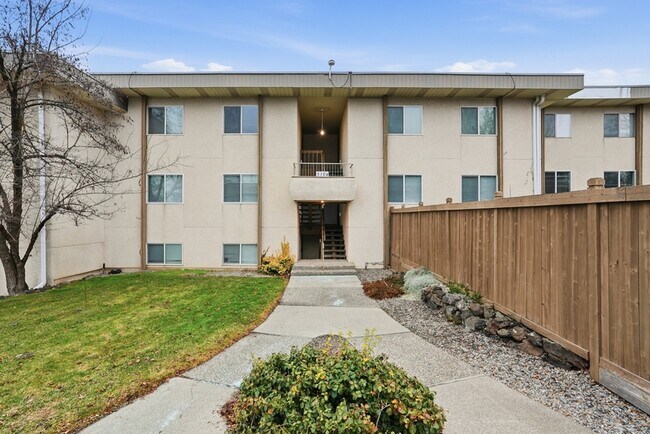 Foto del edificio - 3104 E 27th Ave