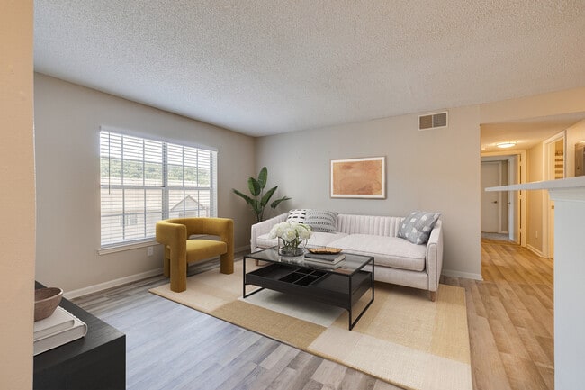 Building Photo - Edgeview Heights