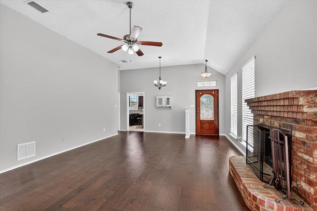 Foto del edificio - 505 Picketts Dr