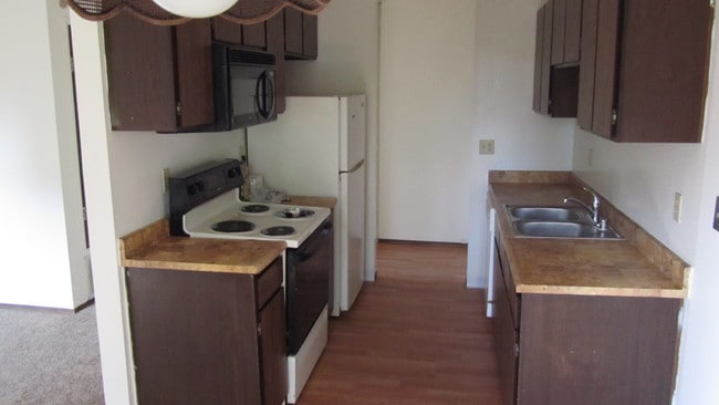 Sample Unit - 27320 Manon Ave
