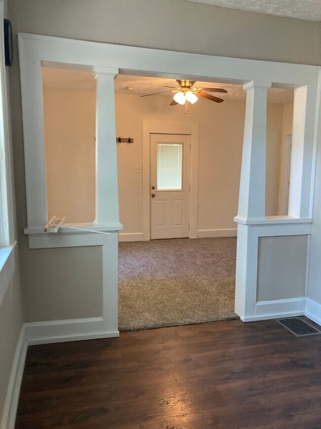Building Photo - 3 Bedroom Bungalow Near BSU - Move in spec...