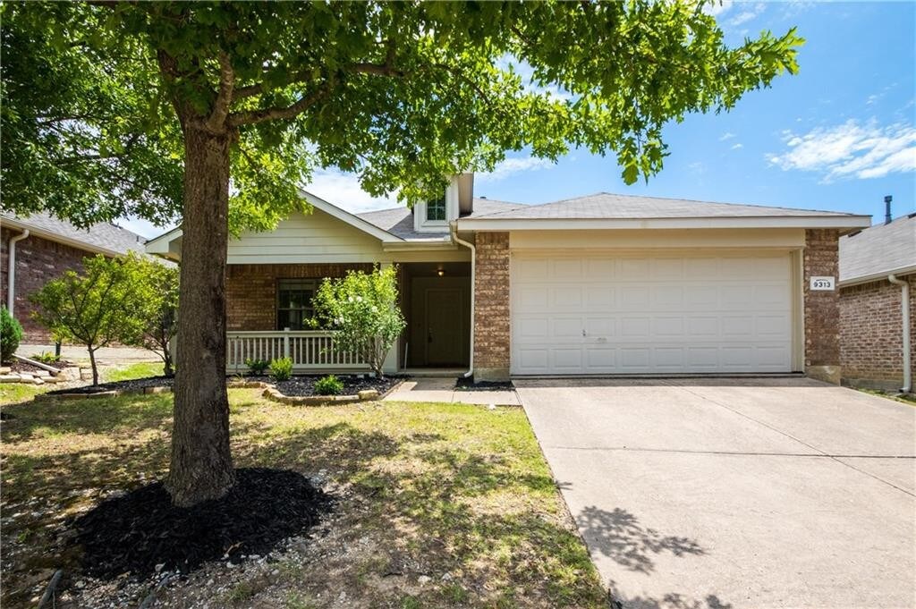 9313 Warren Dr, McKinney, TX 75071 House Rental in McKinney, TX
