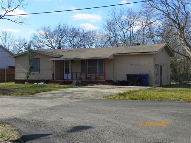 Primary Photo - 1006 Adams St