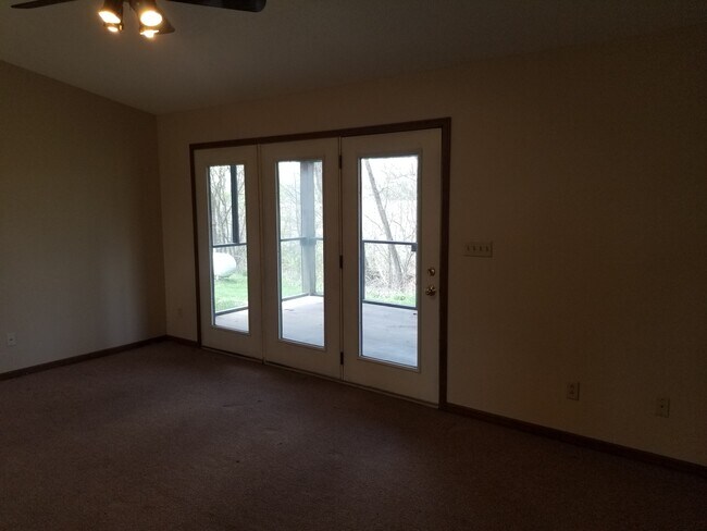 Living - 8505 Co Rd 66A