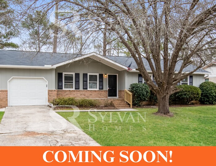 Foto principal - Charming 3 BR, 2 BA home is move-in ready