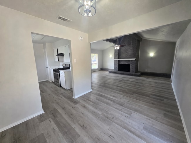 Building Photo - 13441 Blossomheath Ln