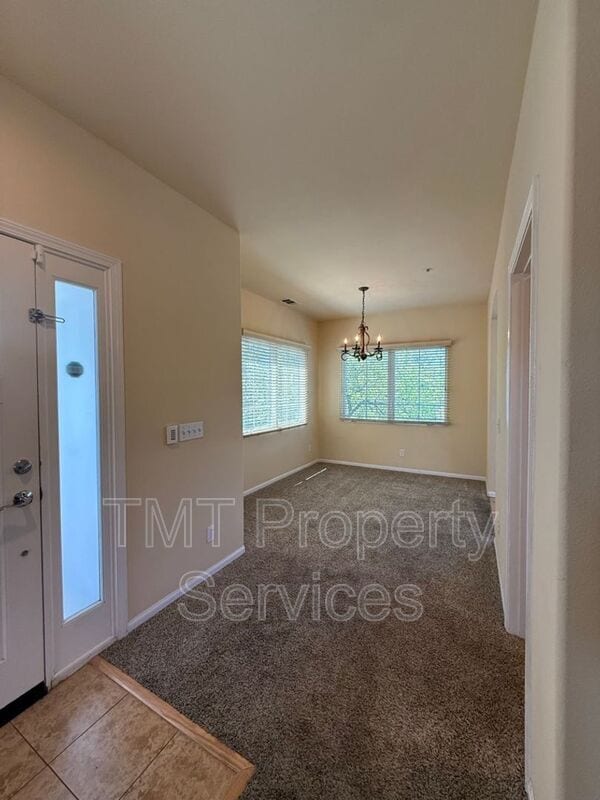 Foto del edificio - 595 Ave of Flags