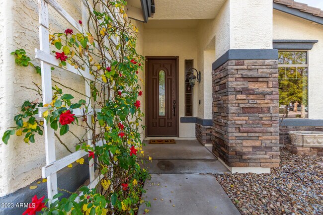 Building Photo - 14823 W Windsor Ave