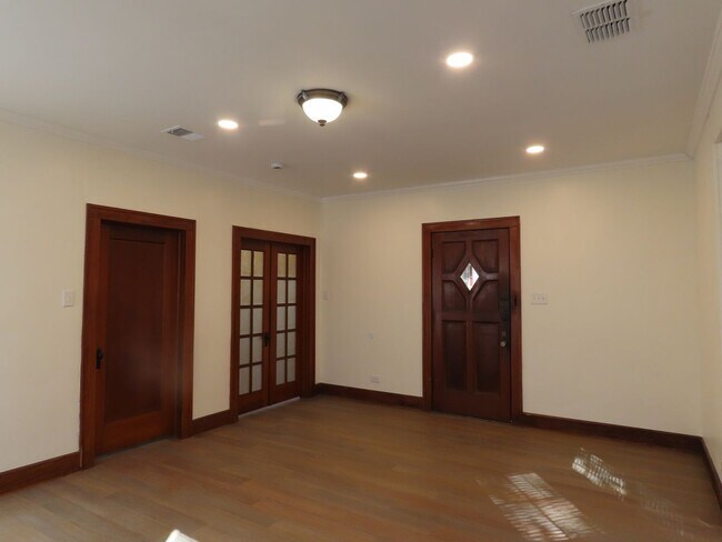 Building Photo - Newly Renovated 2 Bedroom, 1 Bathroom Cottage w/ Large Backyard! Storage Building