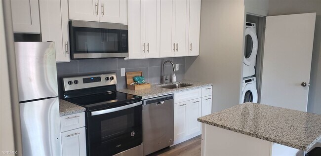 Foto del edificio - 2 br, 1 bath Apartment - The Metro