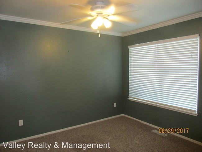 Building Photo - 3071 Doubletree Ln