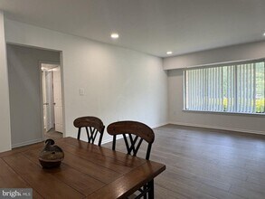 Building Photo - 9574 Jayhawk Terrace