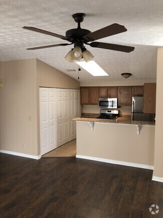 Building Photo - 4283 Parkview Ct