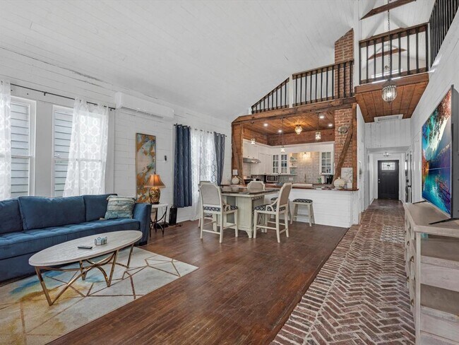 Building Photo - 3310 Avenue Q