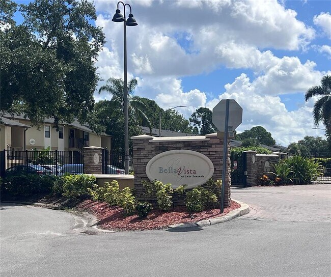 Foto del edificio - 10177 Sailwinds Blvd S