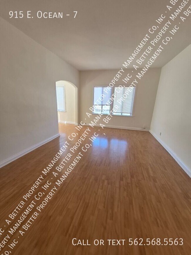 Building Photo - 915 E Ocean Blvd