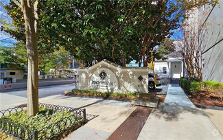 Building Photo - 1074 Peachtree Walk NE