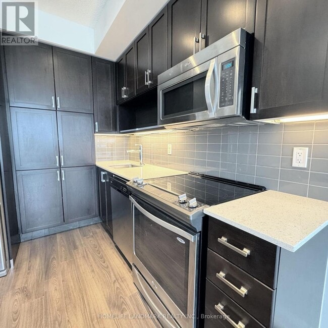 Building Photo - 18 Graydon Hall Dr
