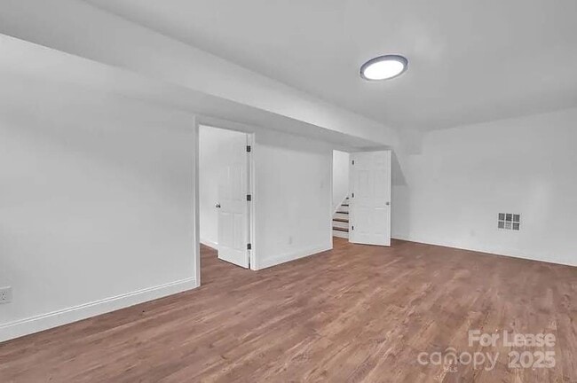 Building Photo - 1001 Archdale Dr