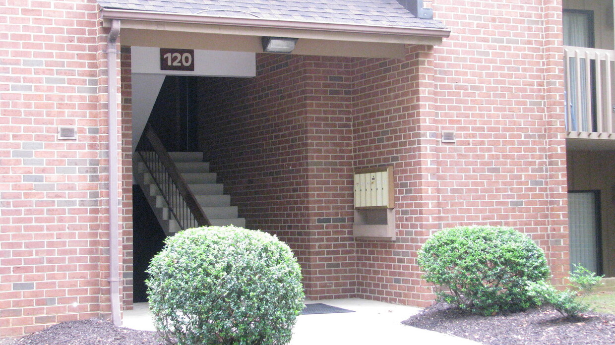 Foto principal - 2 Bedroom Condo in Turtle Creek | Pool | T...