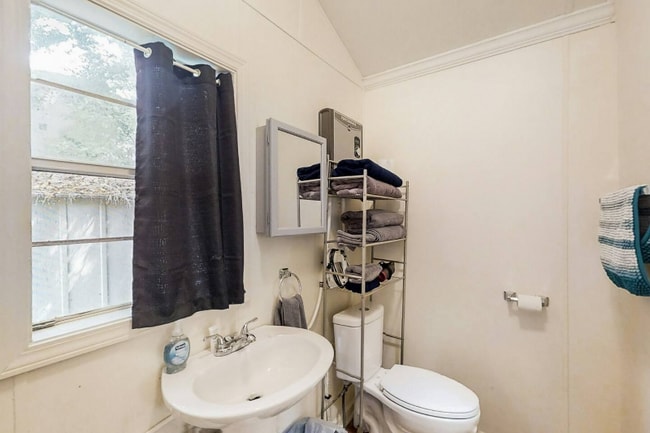 Foto del edificio - 2306 Escambia Dr