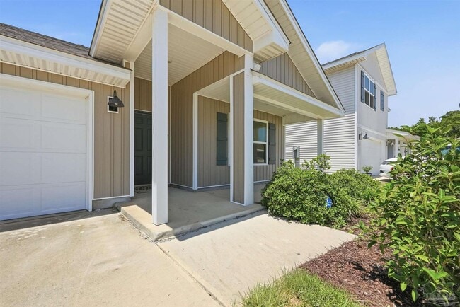 Building Photo - 5367 Peach Dr