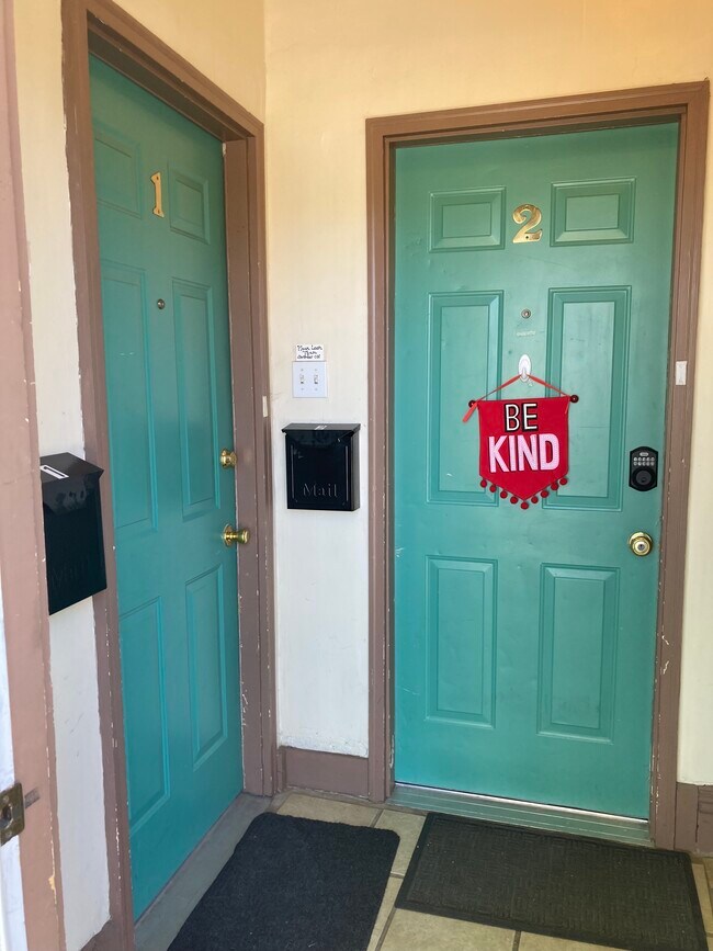 Foto del edificio - 1325 S 200 E