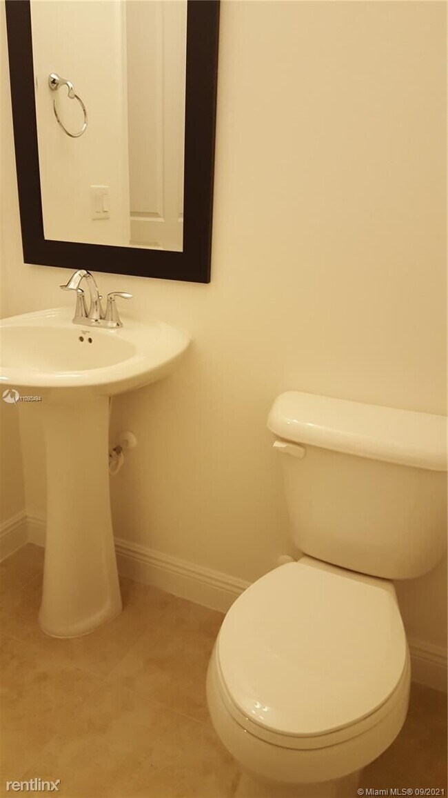 Foto del edificio - 3 br, 2.5 bath Townhome - 12453 NW 17th Mnr