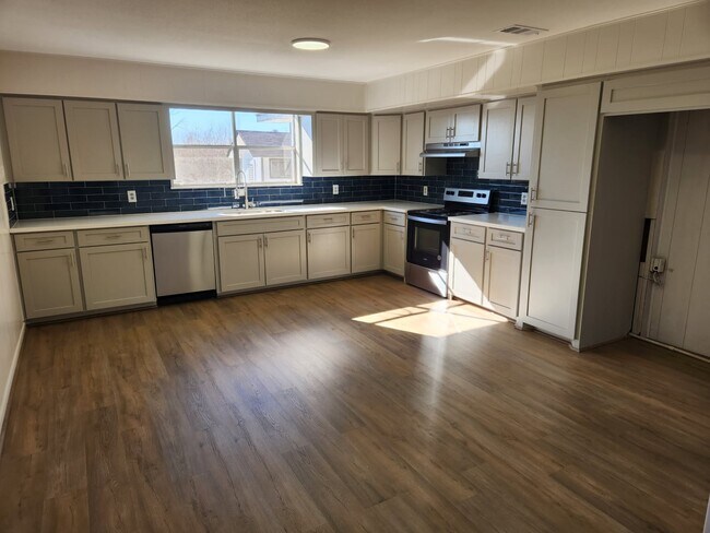 Foto del edificio - 983 Triple Creek Loop