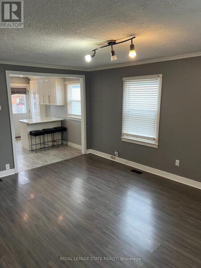 Photo du bâtiment - 415 Welland Ave