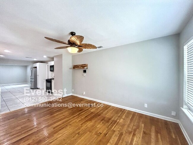Building Photo - 3934 Portsmouth Dr