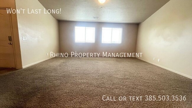 Building Photo - 1019 Village River Ln