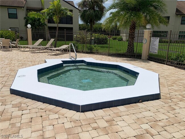 Building Photo - 8715 Charter Club Cir
