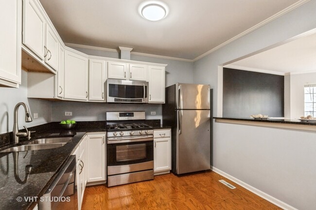 Building Photo - 255 W Treehouse Ln