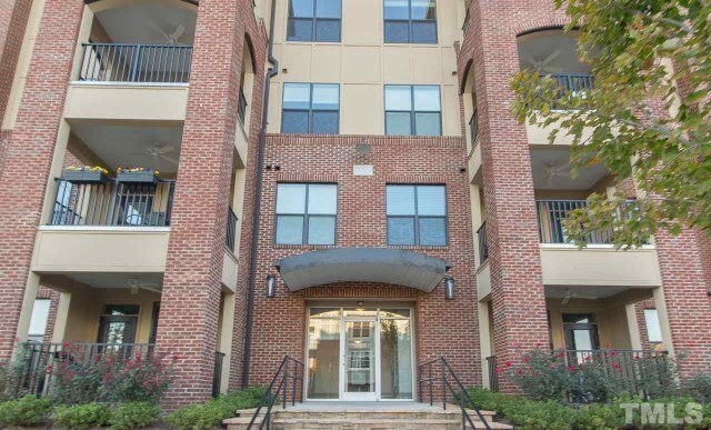 Foto principal - Beautiful Condo in Davis Park with Fantast...