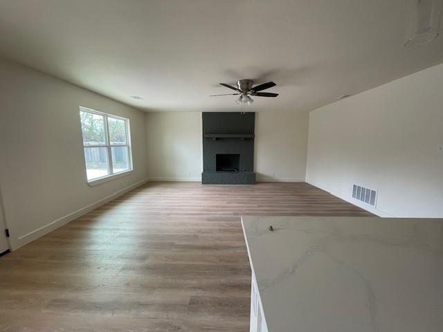 Foto del edificio - 702 Riverbend Dr