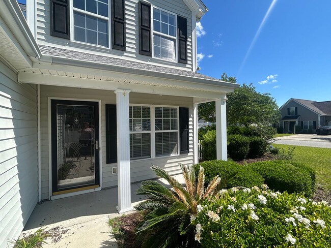 Building Photo - Great 4-Bedroom, 2.5-Bath