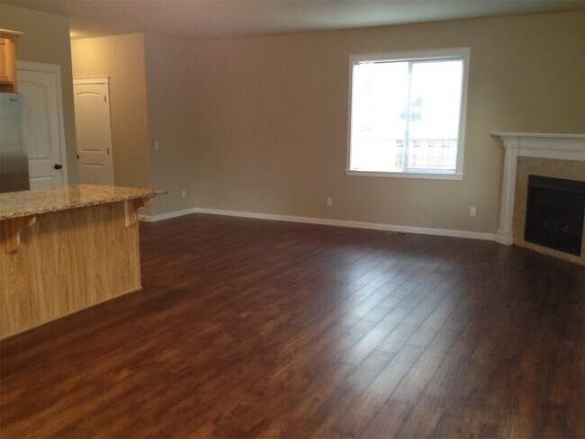 Foto del edificio - 425 N Vernonia Rd