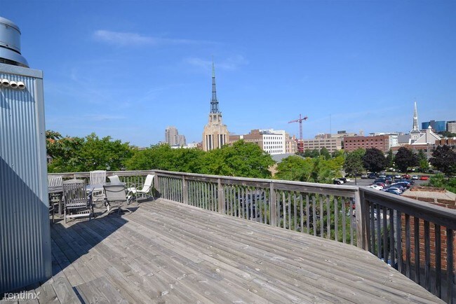 Foto del edificio - 143 Cherry St SE