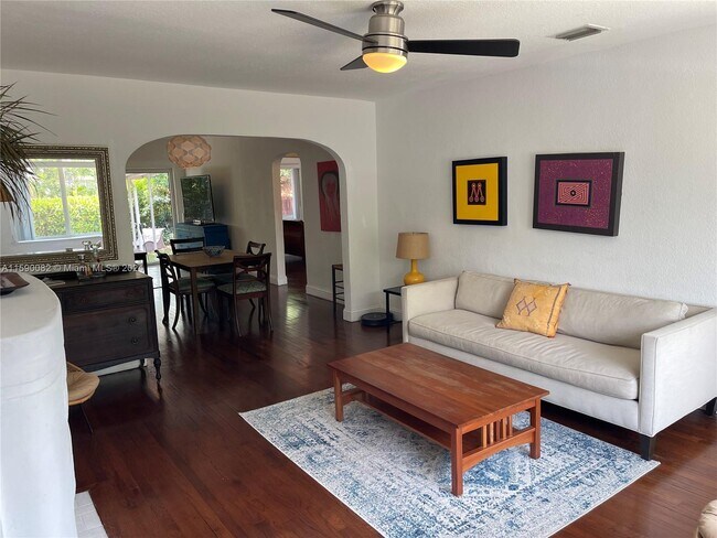 Foto del edificio - 1751 SW 16th St