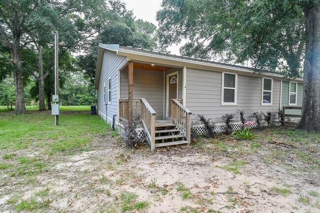 Foto del edificio - 15357 Ben Wiggins Rd