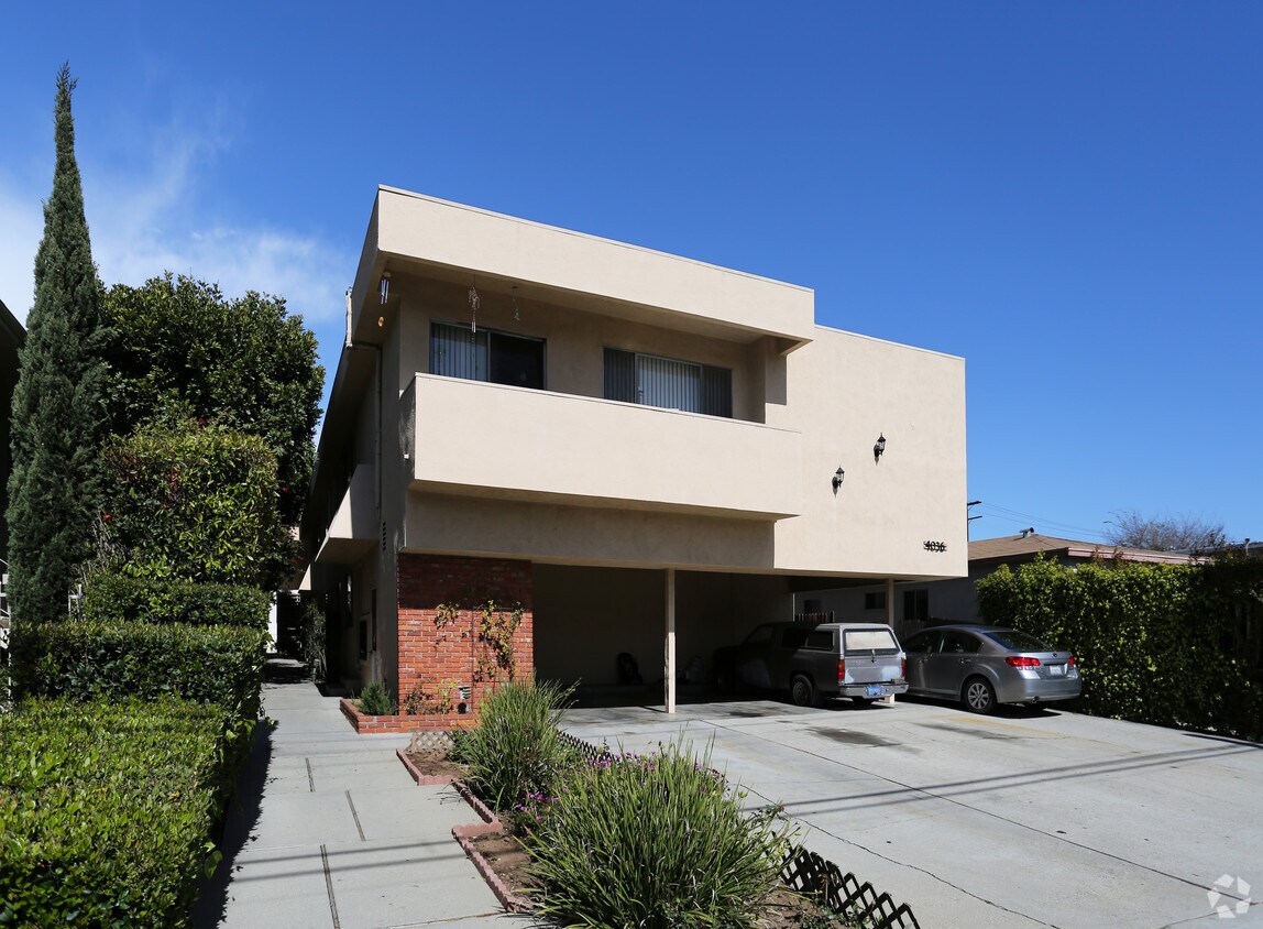 Building Photo - 4036 Inglewood Blvd