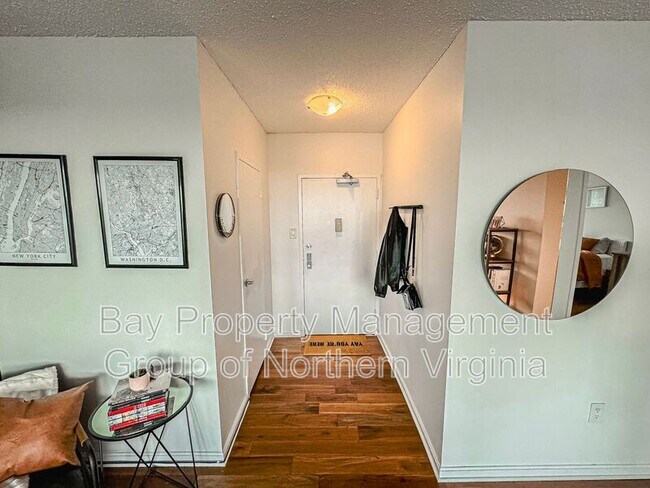 Building Photo - 4141 N Henderson Rd