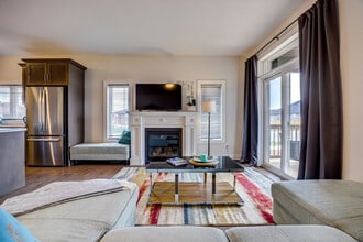 Building Photo - 364 Mary Rose Ave